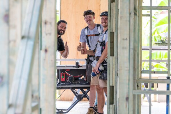 0R0A9485 Team Poyntz from Poyntz Construction, working on site home builders Brisbane